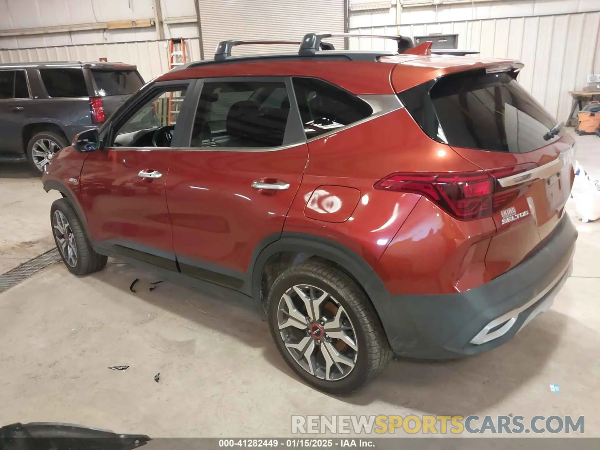 3 Photograph of a damaged car KNDETCA20P7356500 KIA SELTOS 2023