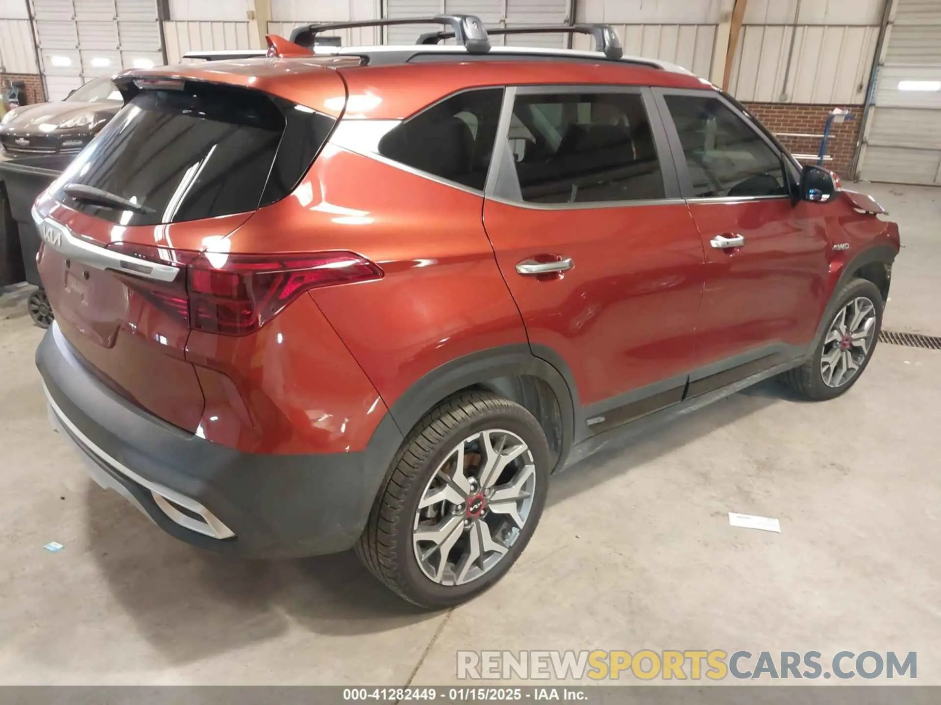 4 Photograph of a damaged car KNDETCA20P7356500 KIA SELTOS 2023