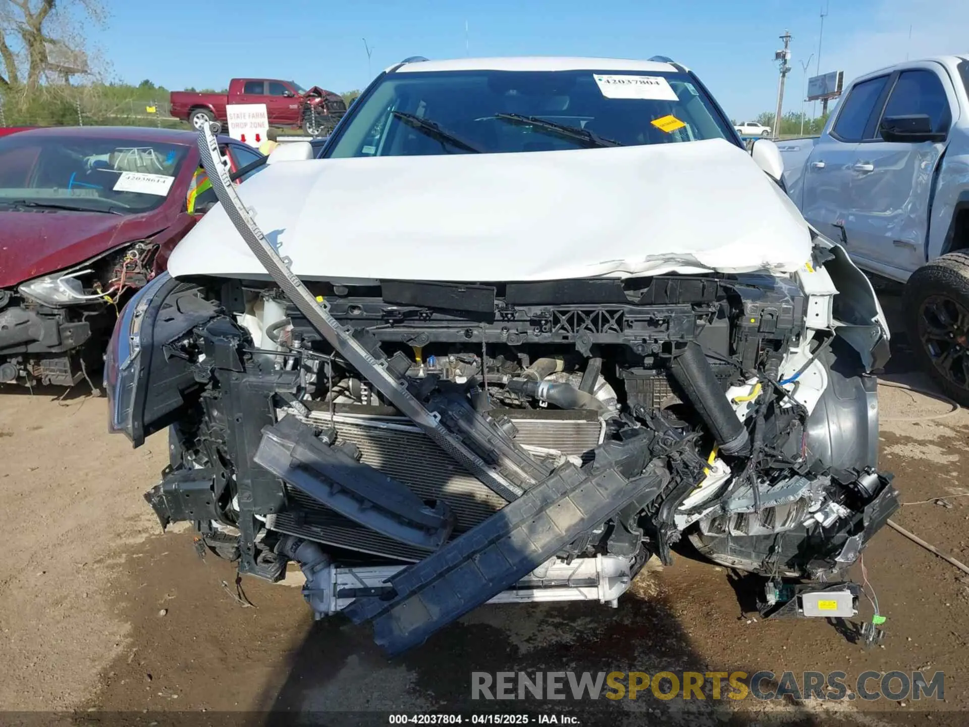 12 Photograph of a damaged car KNDETCA24P7380198 KIA SELTOS 2023