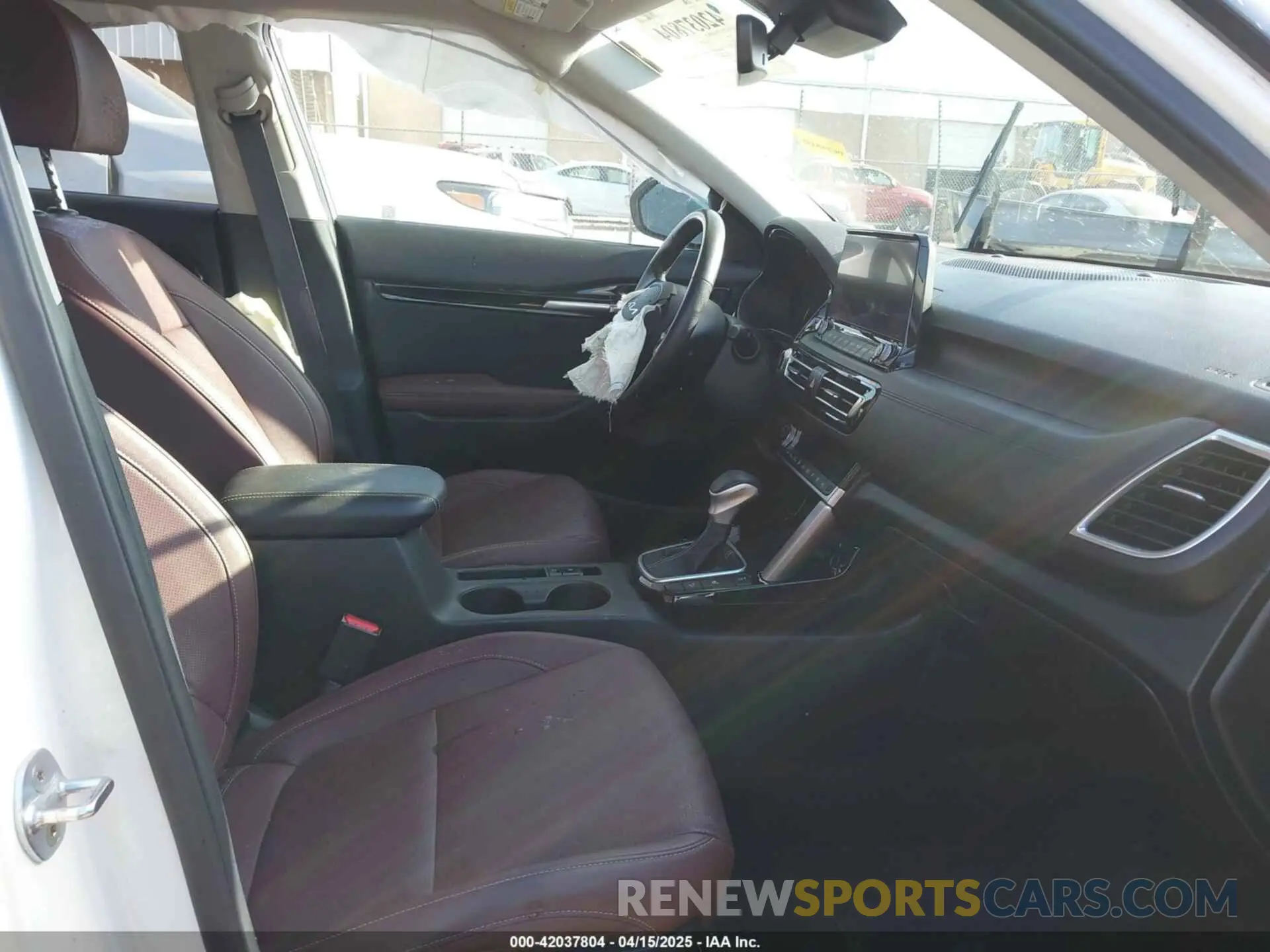 5 Photograph of a damaged car KNDETCA24P7380198 KIA SELTOS 2023