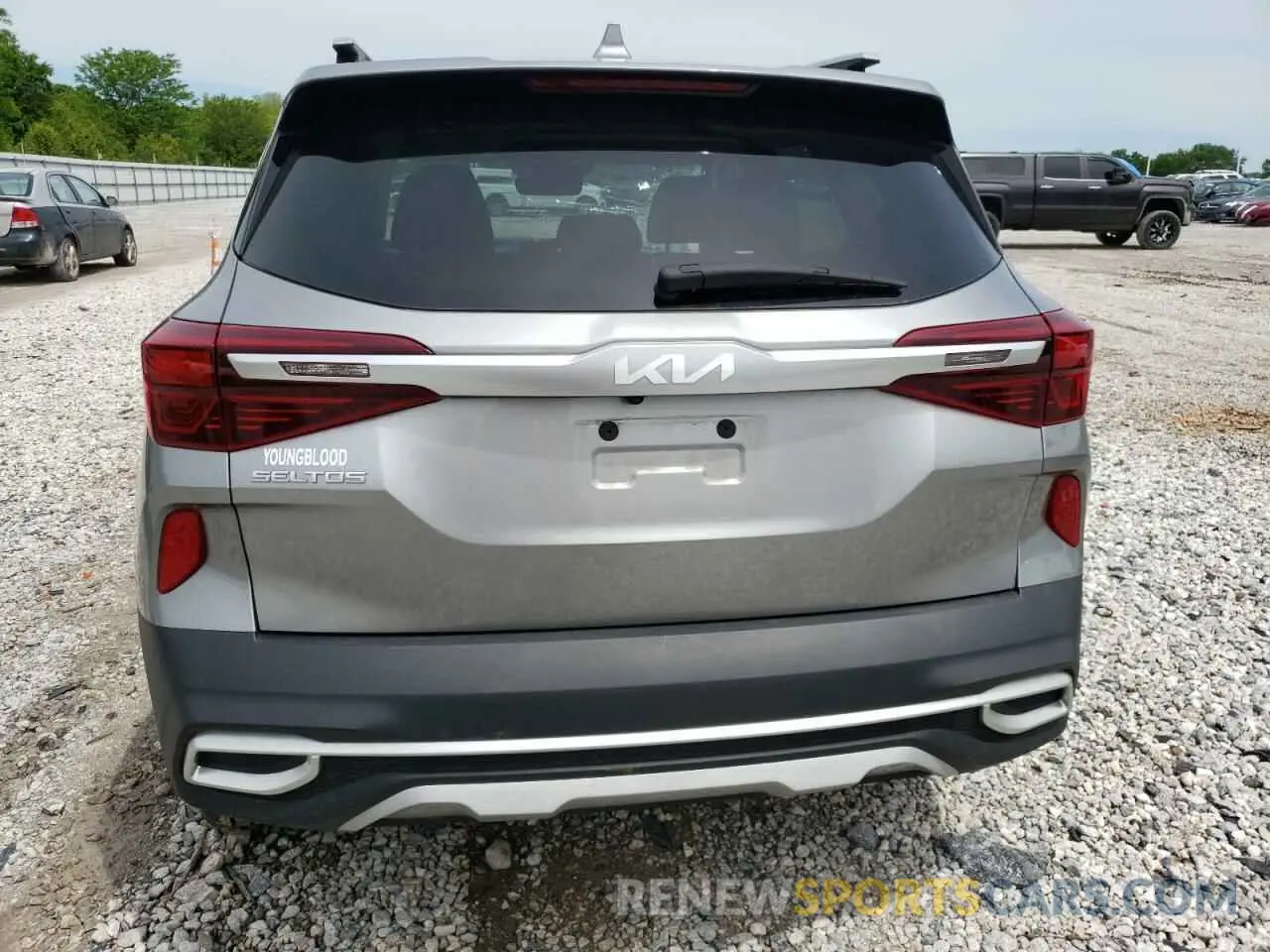 6 Photograph of a damaged car KNDETCA28P7381919 KIA SELTOS 2023