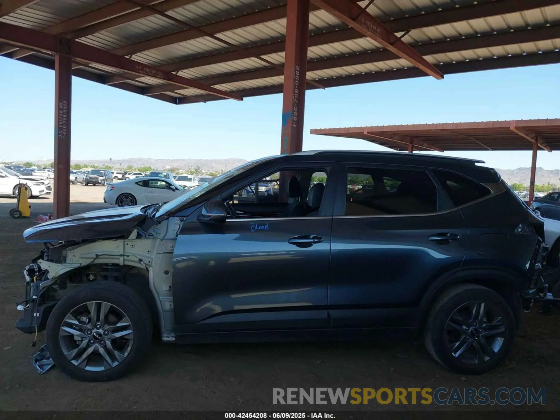 15 Photograph of a damaged car KNDEU2AA1P7387768 KIA SELTOS 2023