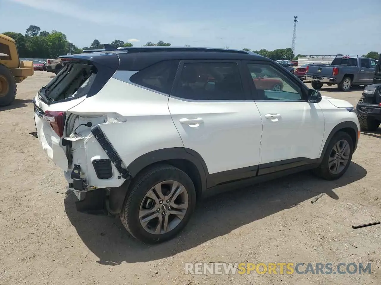 3 Photograph of a damaged car KNDEU2AA1P7413317 KIA SELTOS 2023