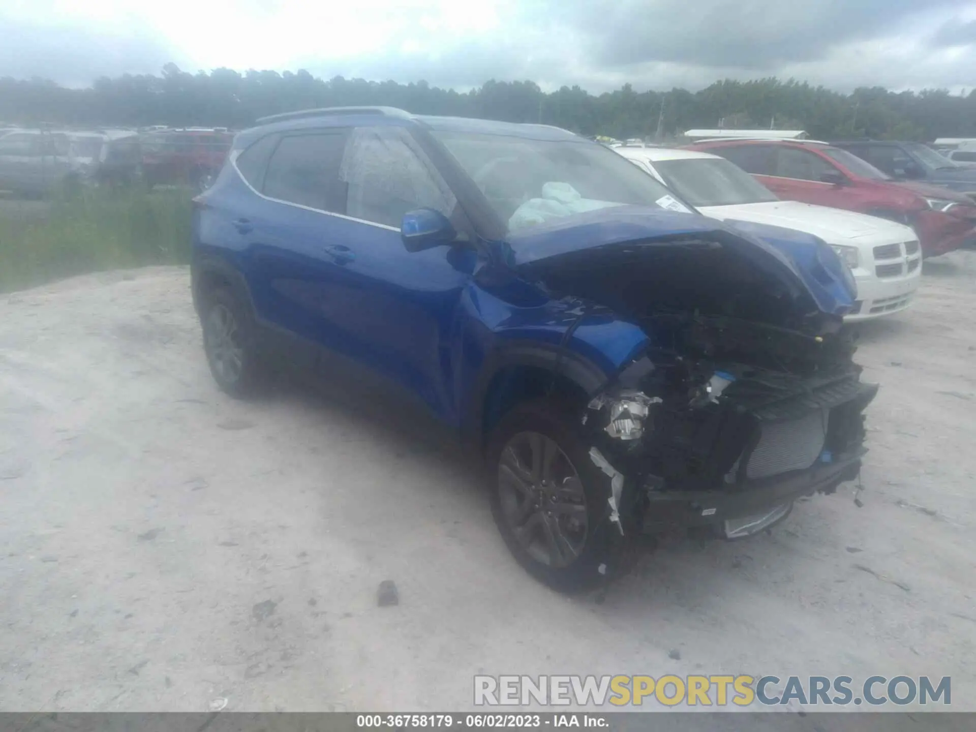 1 Photograph of a damaged car KNDEU2AA1P7423717 KIA SELTOS 2023