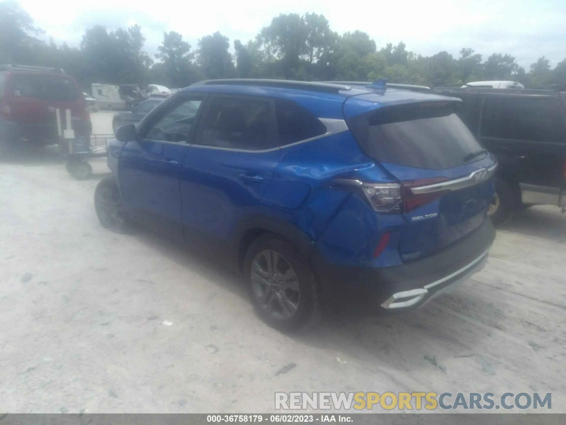 3 Photograph of a damaged car KNDEU2AA1P7423717 KIA SELTOS 2023