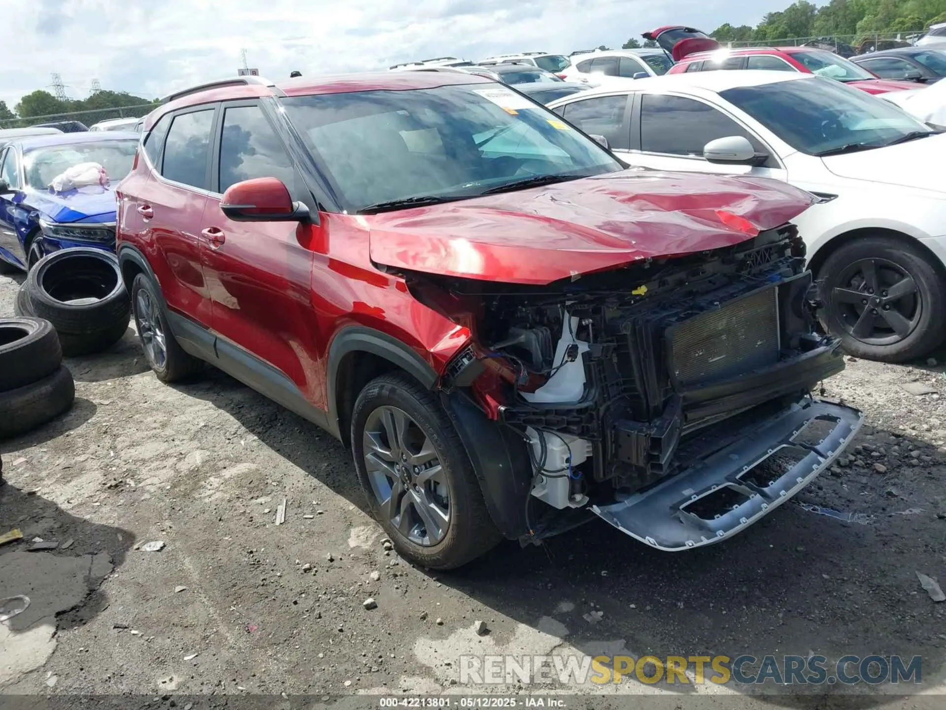 1 Photograph of a damaged car KNDEU2AA1P7432837 KIA SELTOS 2023