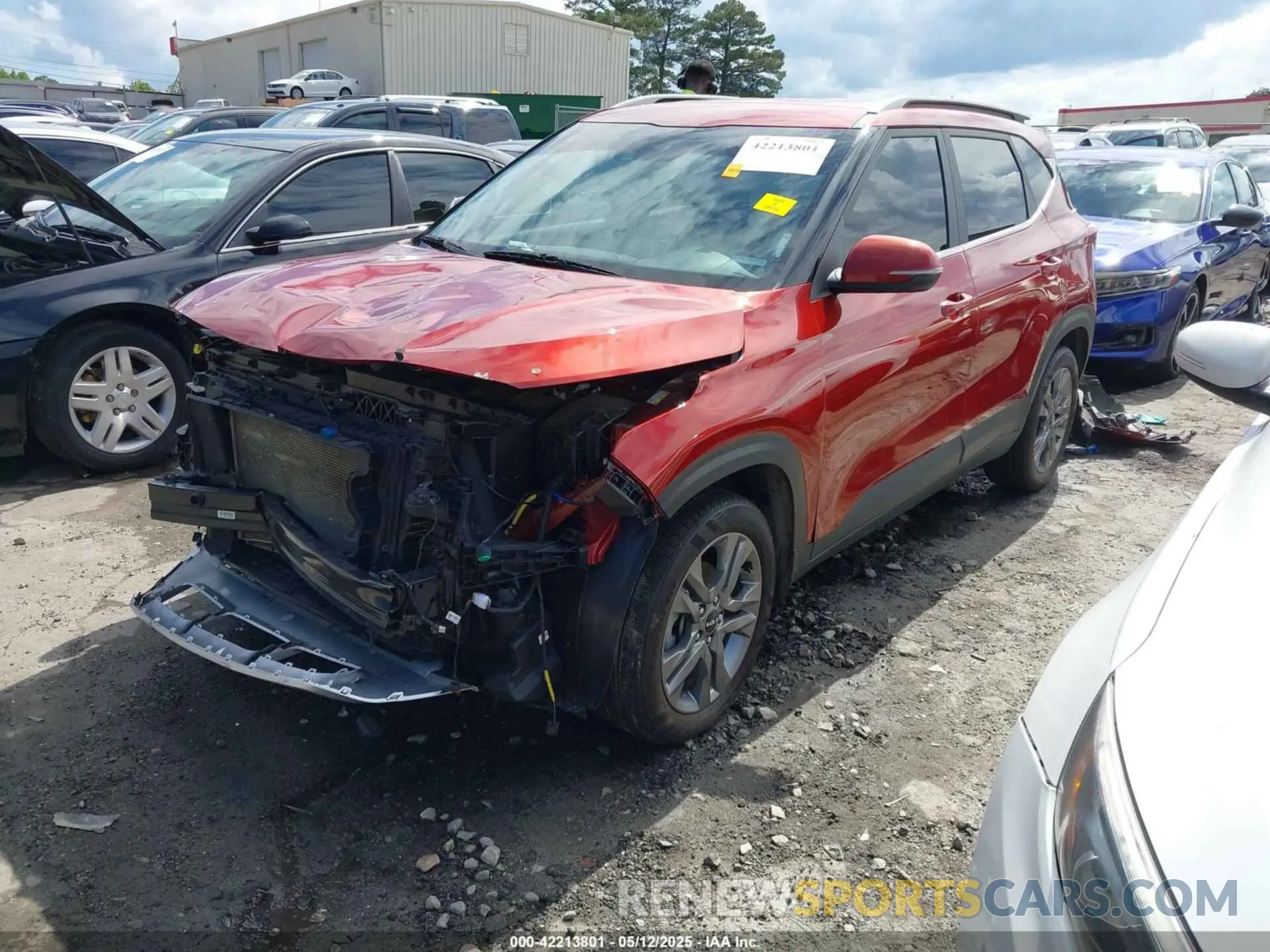 2 Photograph of a damaged car KNDEU2AA1P7432837 KIA SELTOS 2023