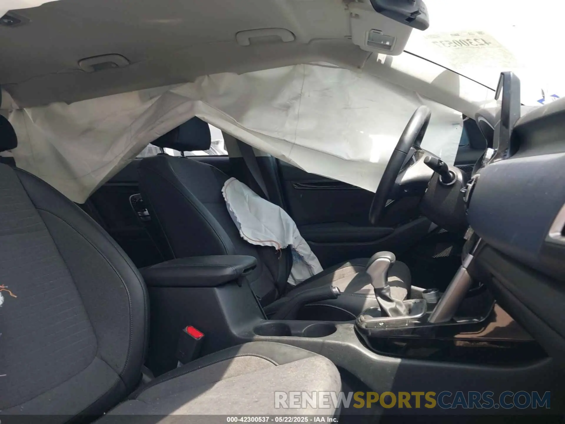 5 Photograph of a damaged car KNDEU2AA3P7397279 KIA SELTOS 2023