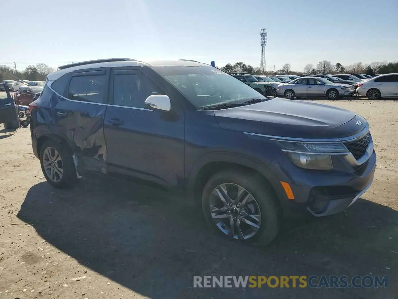 4 Photograph of a damaged car KNDEU2AA3P7409480 KIA SELTOS 2023