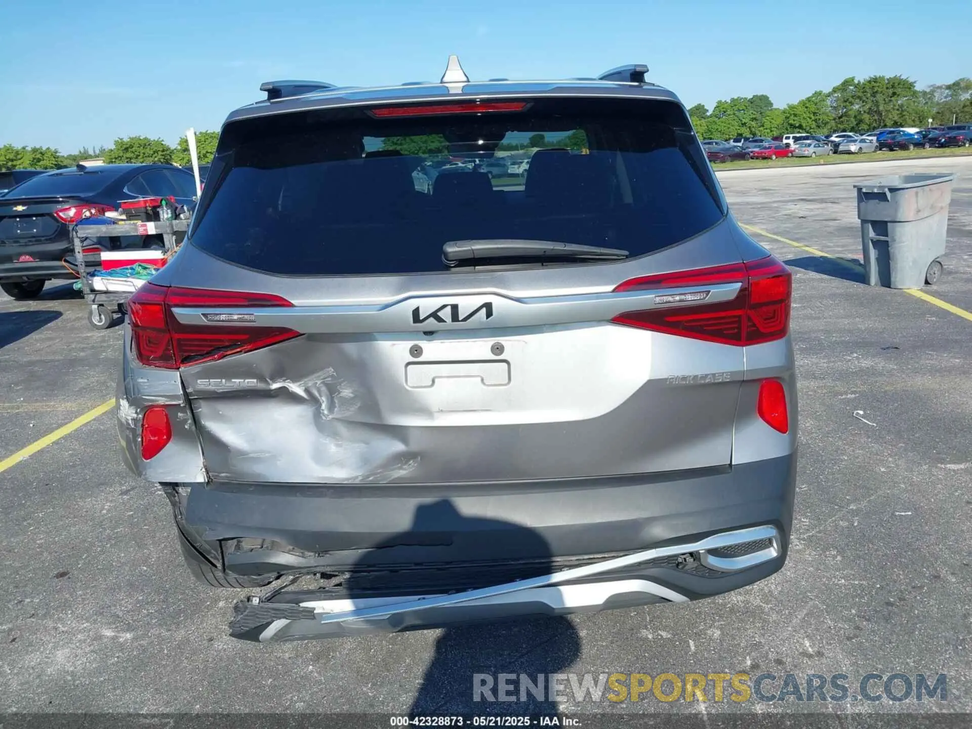 15 Photograph of a damaged car KNDEU2AA3P7414260 KIA SELTOS 2023