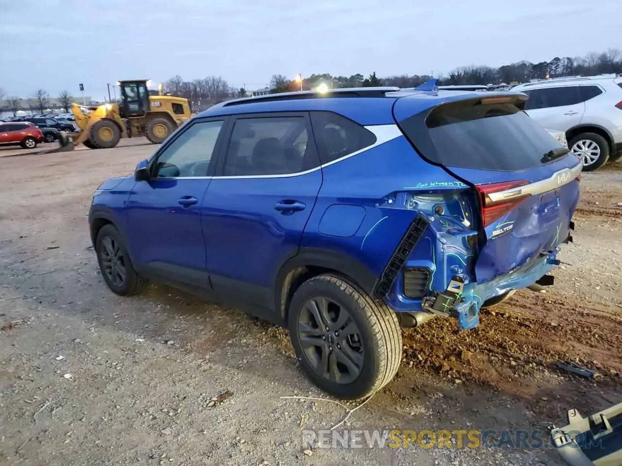 2 Photograph of a damaged car KNDEU2AA3P7432595 KIA SELTOS 2023