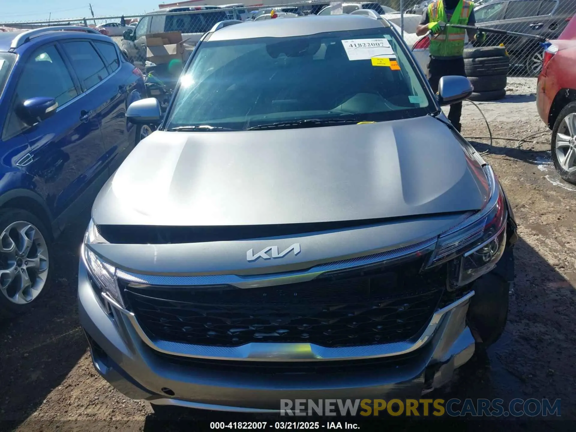 12 Photograph of a damaged car KNDEU2AA6P7369511 KIA SELTOS 2023