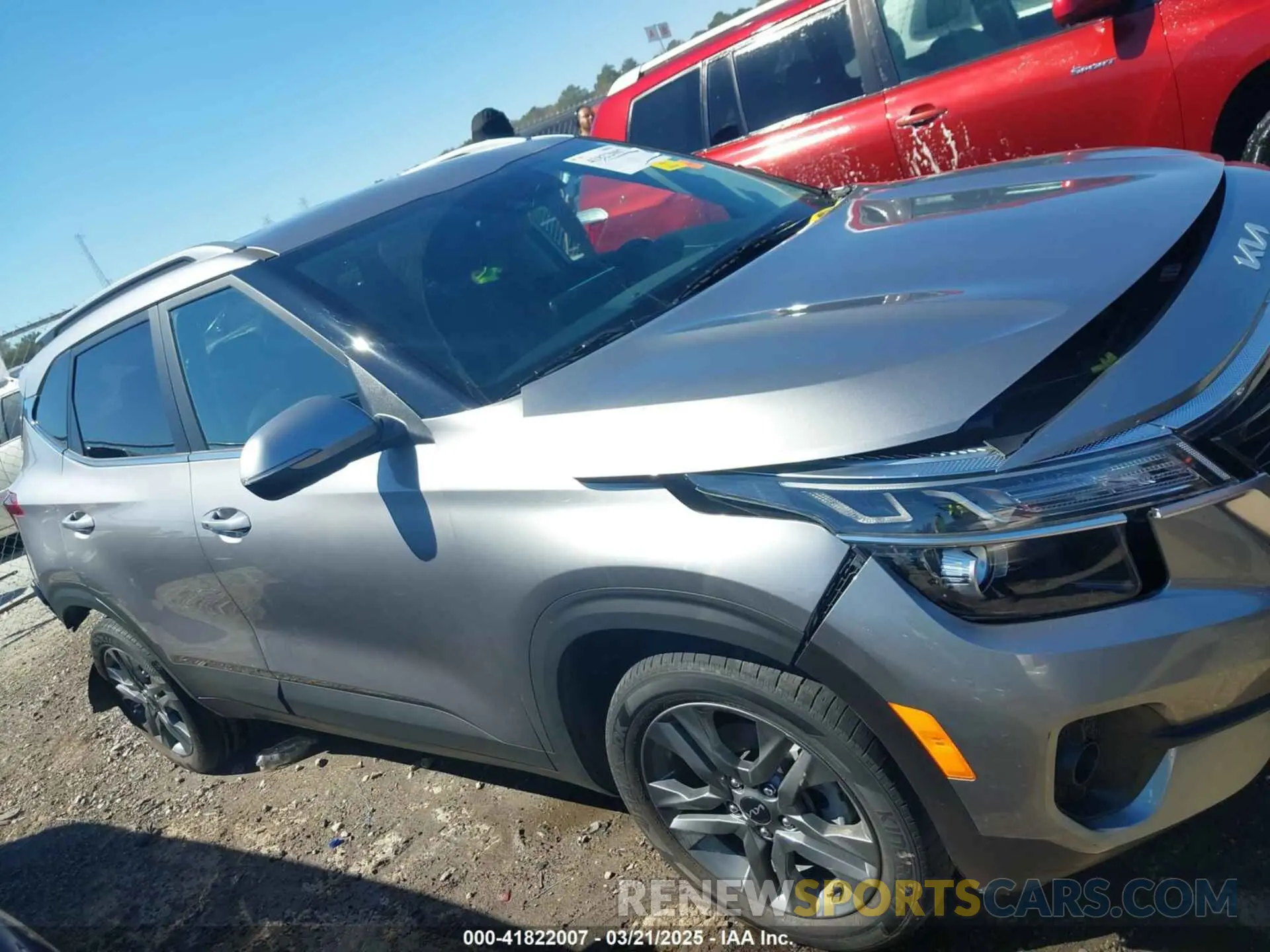 13 Photograph of a damaged car KNDEU2AA6P7369511 KIA SELTOS 2023