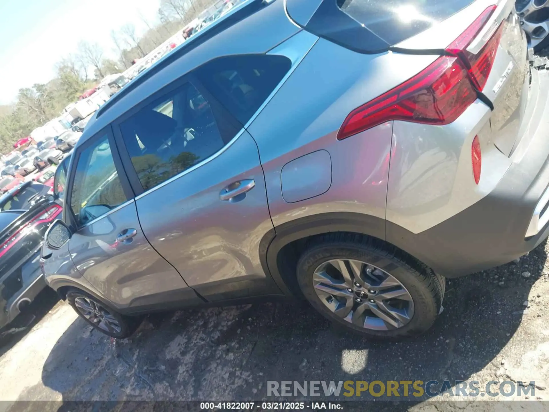 14 Photograph of a damaged car KNDEU2AA6P7369511 KIA SELTOS 2023