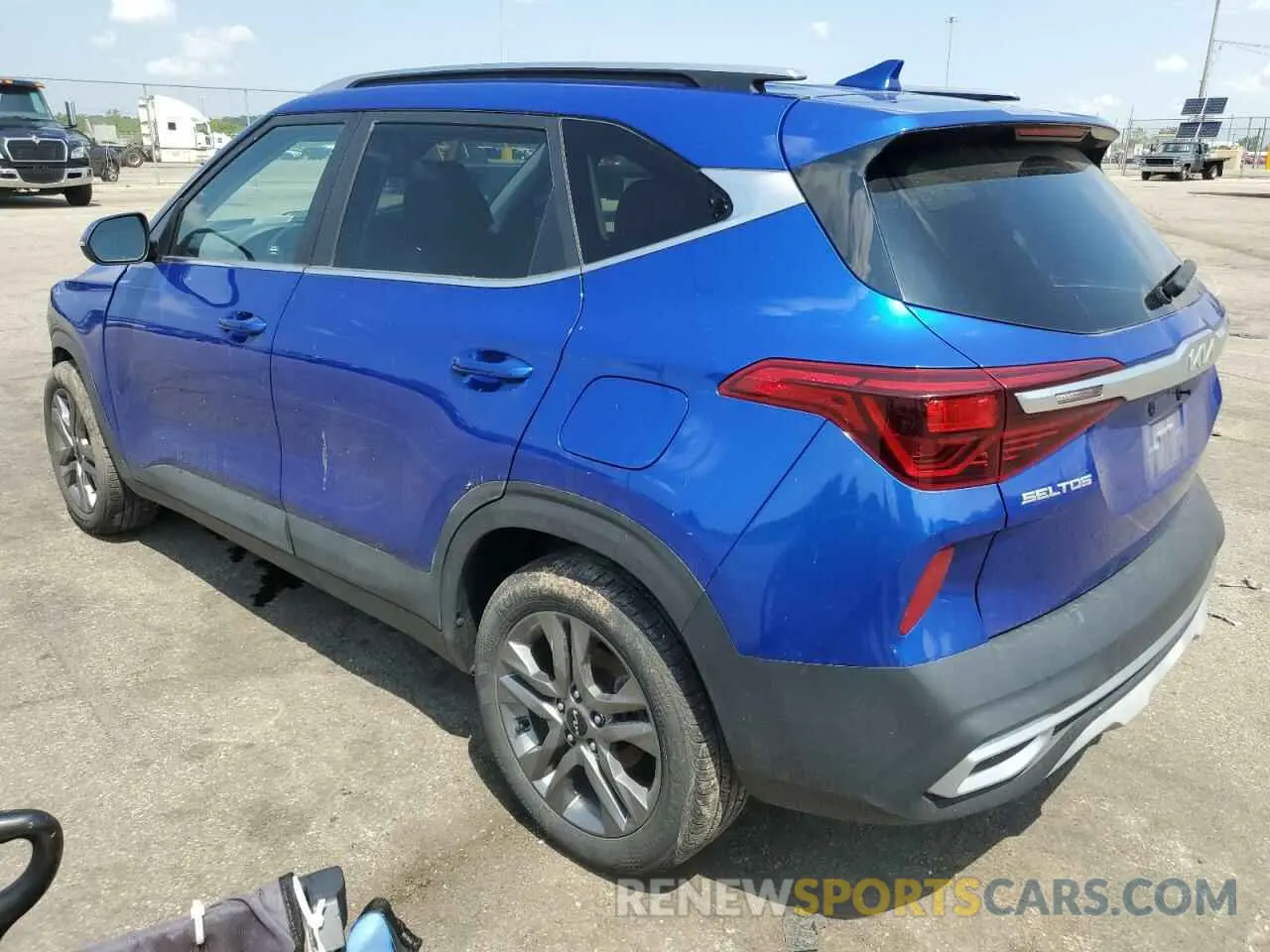 2 Photograph of a damaged car KNDEU2AA6P7406248 KIA SELTOS 2023