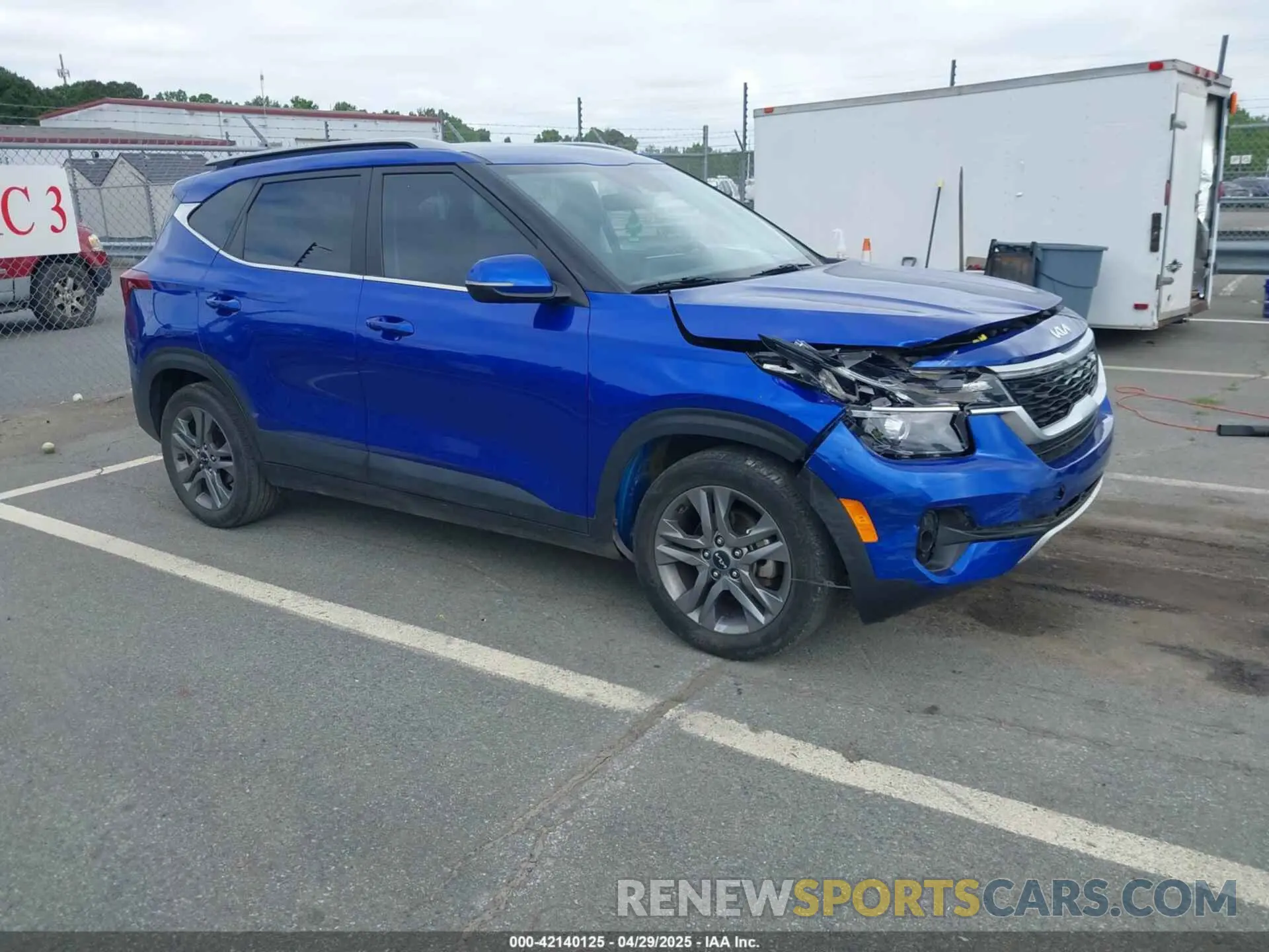 1 Photograph of a damaged car KNDEU2AA8P7446489 KIA SELTOS 2023