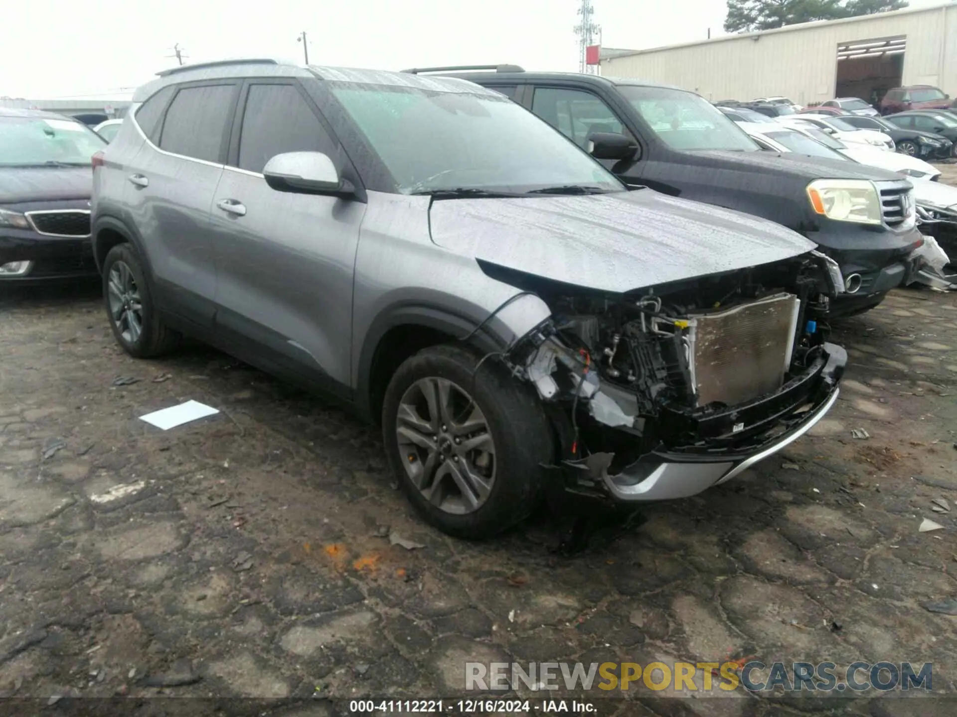1 Photograph of a damaged car KNDEU2AA9P7347194 KIA SELTOS 2023
