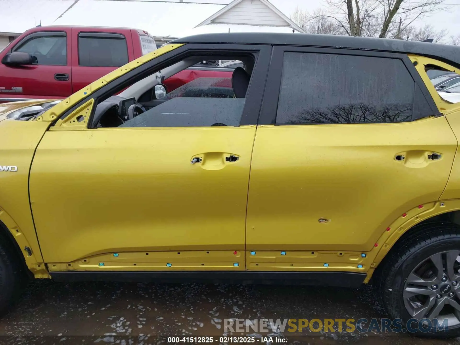 15 Photograph of a damaged car KNDEUCAA3P7353692 KIA SELTOS 2023