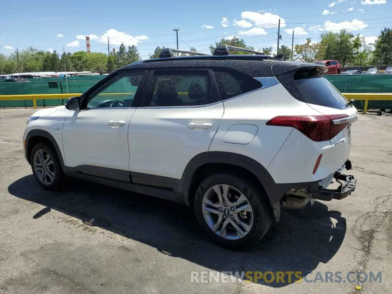 2 Photograph of a damaged car KNDEUCAA5P7412841 KIA SELTOS 2023