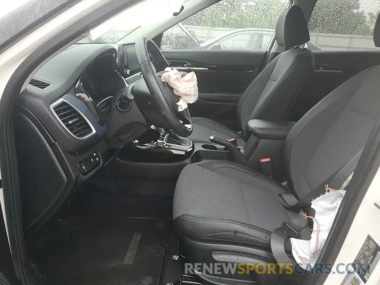 7 Photograph of a damaged car KNDEUCAA6P7412900 KIA SELTOS 2023