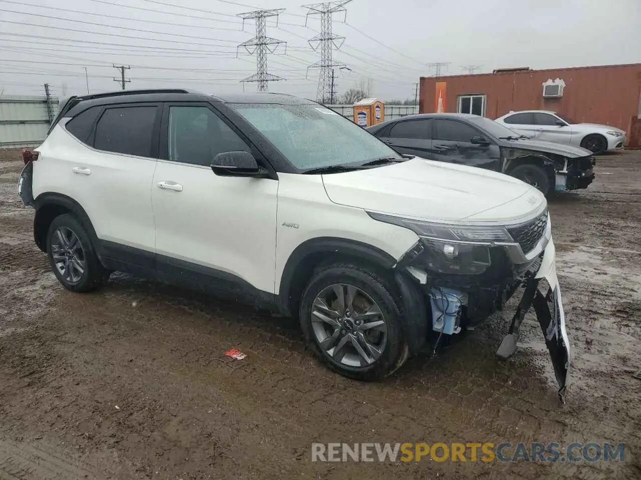 4 Photograph of a damaged car KNDEUCAA7P7420116 KIA SELTOS 2023