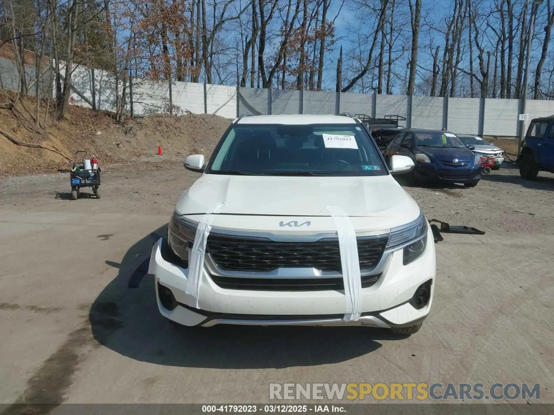 13 Photograph of a damaged car KNDEUCAA8P7376398 KIA SELTOS 2023