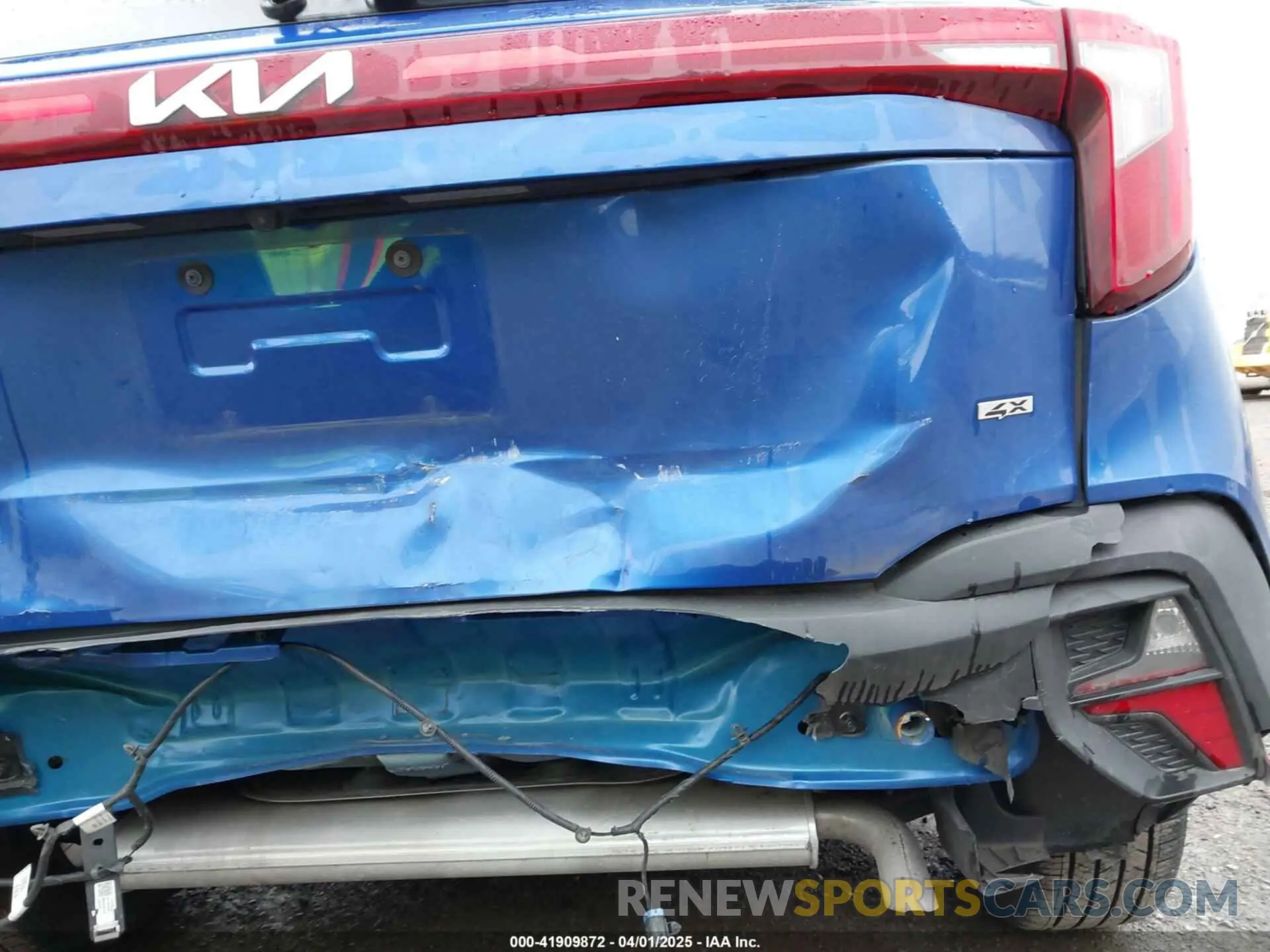 17 Photograph of a damaged car KNDEPCAA0R7648601 KIA SELTOS 2024