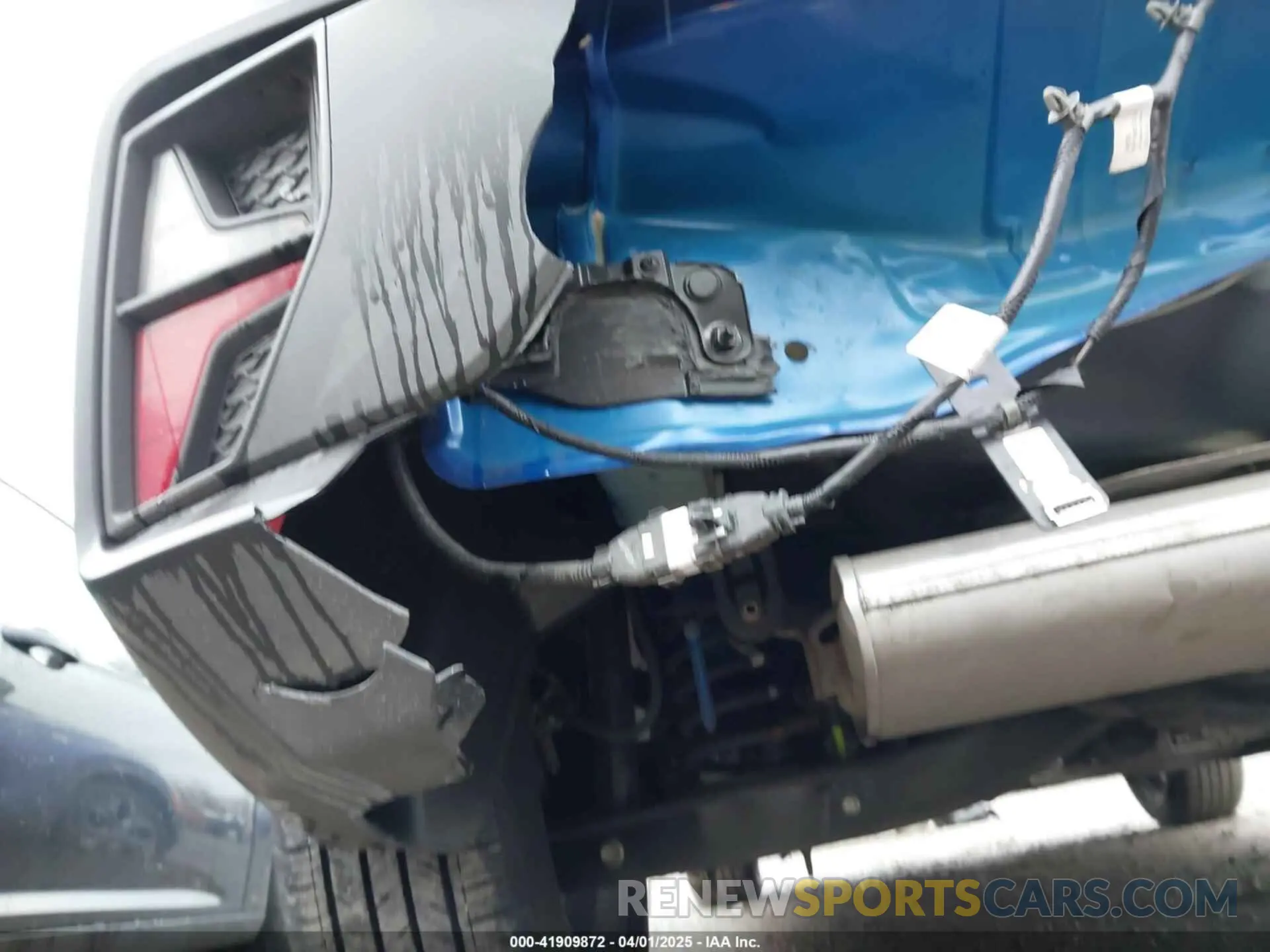 19 Photograph of a damaged car KNDEPCAA0R7648601 KIA SELTOS 2024