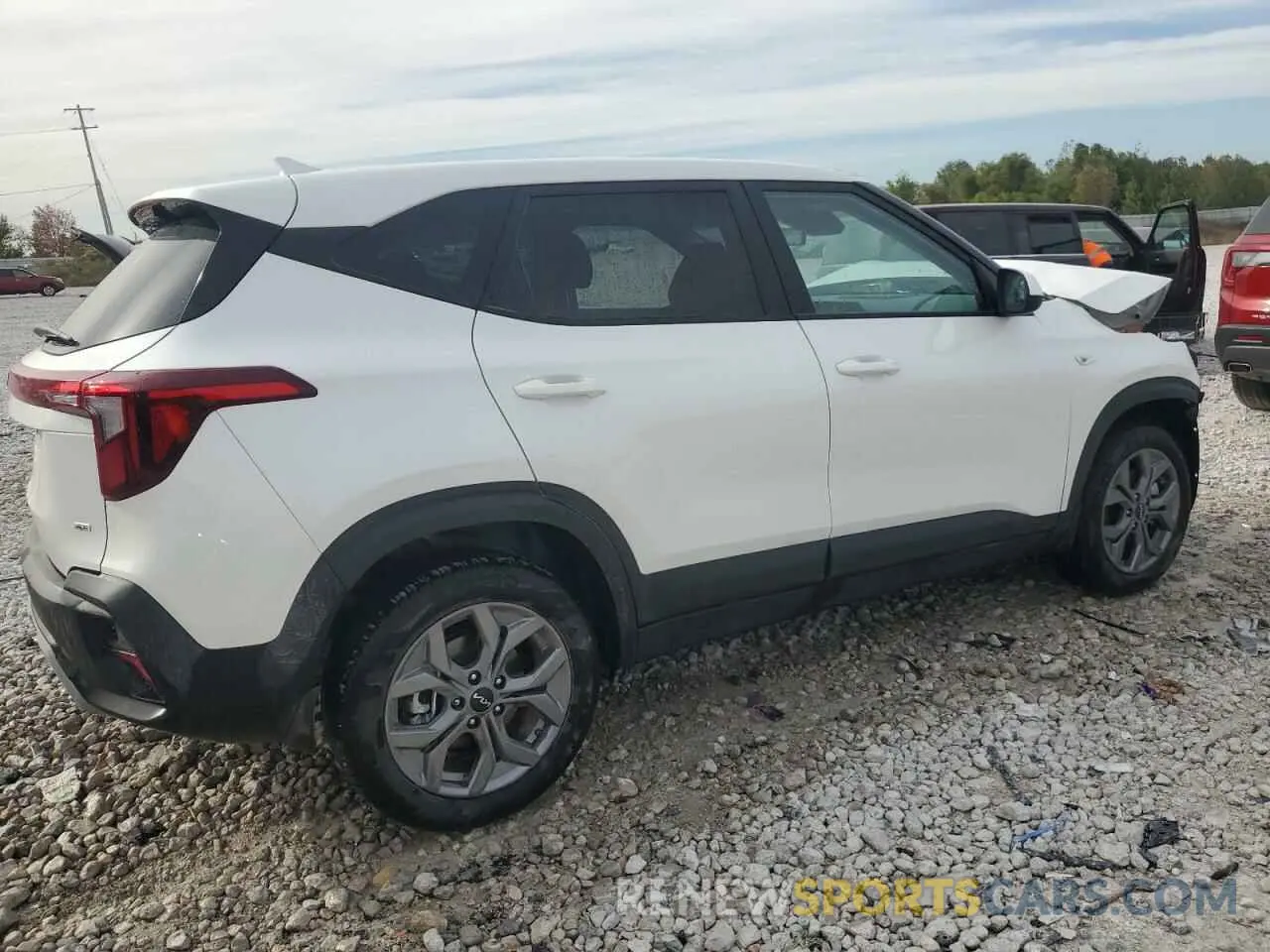 3 Photograph of a damaged car KNDEPCAA1R7622511 KIA SELTOS 2024