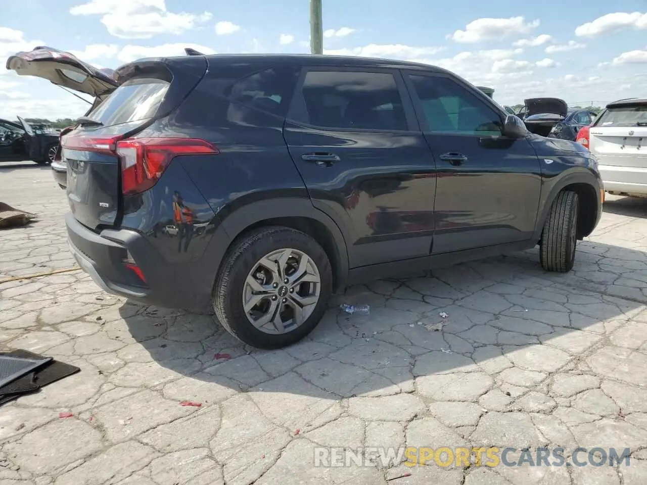 3 Photograph of a damaged car KNDEPCAA3R7474314 KIA SELTOS 2024