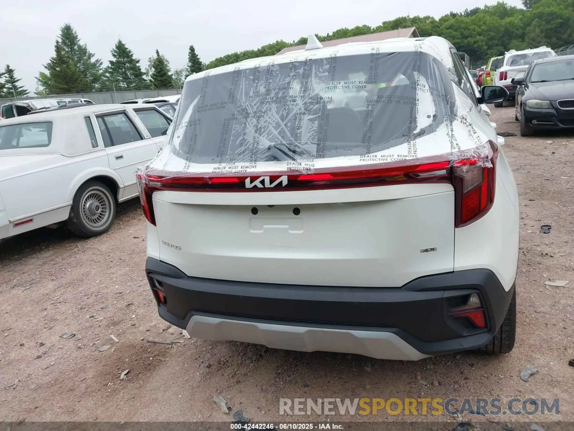 16 Photograph of a damaged car KNDEPCAA4R7479151 KIA SELTOS 2024