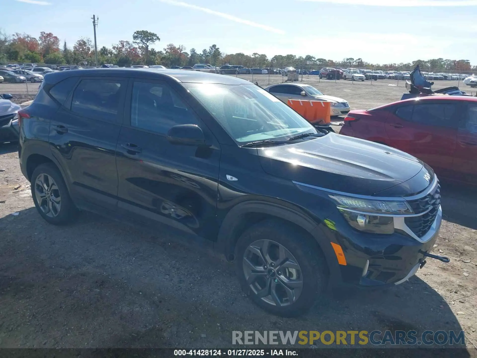 1 Photograph of a damaged car KNDEPCAA4R7583574 KIA SELTOS 2024