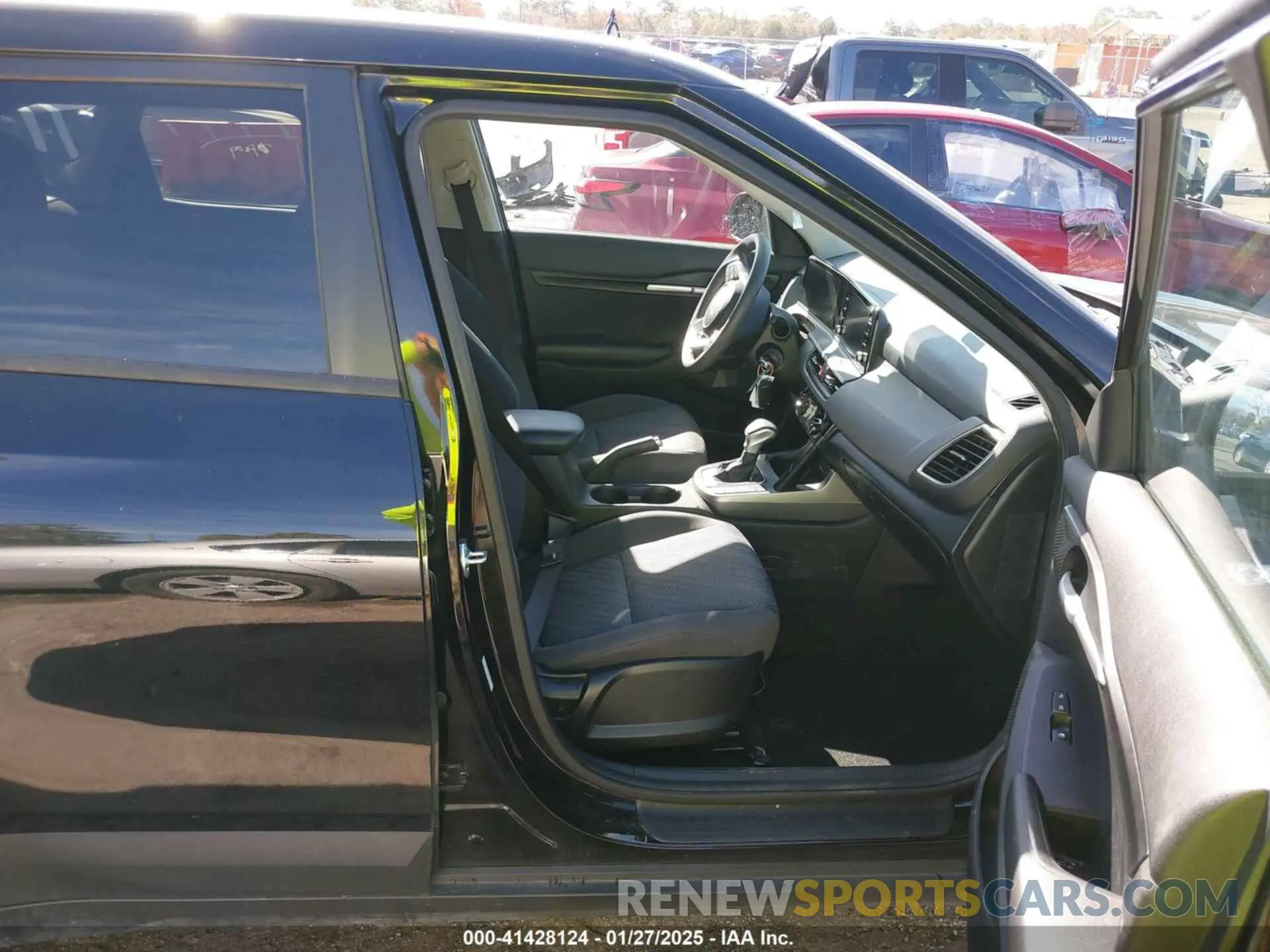 5 Photograph of a damaged car KNDEPCAA4R7583574 KIA SELTOS 2024