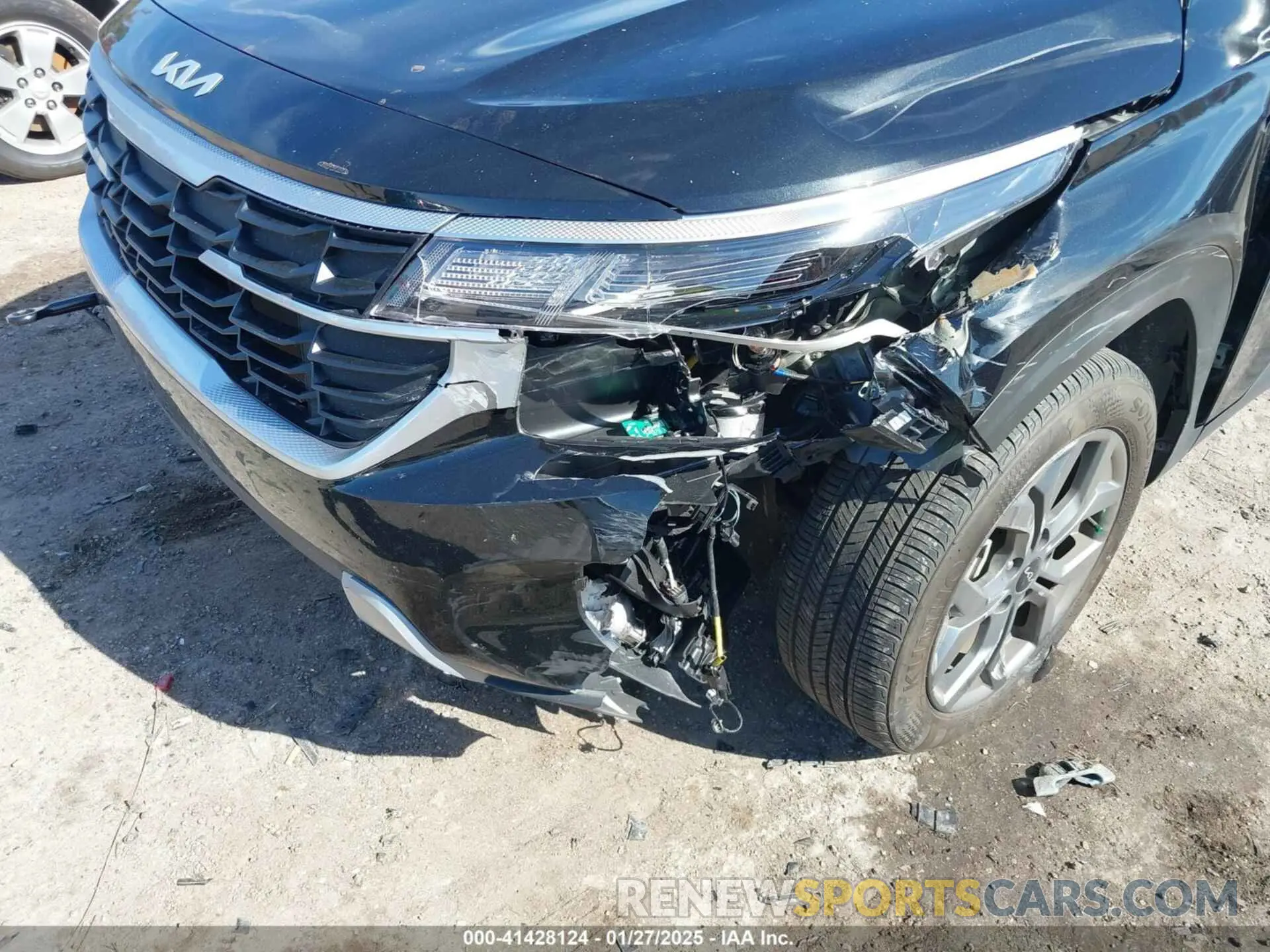 6 Photograph of a damaged car KNDEPCAA4R7583574 KIA SELTOS 2024