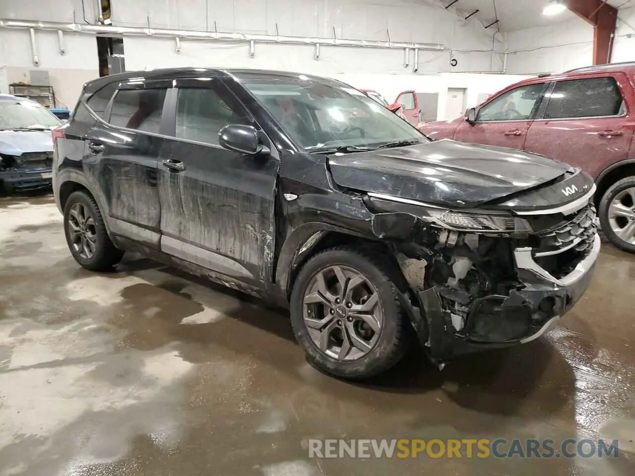 4 Photograph of a damaged car KNDEPCAA4R7590637 KIA SELTOS 2024