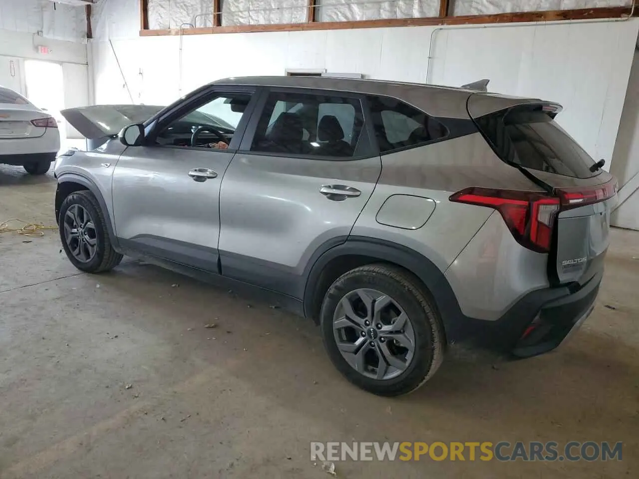 2 Photograph of a damaged car KNDEPCAA5R7574365 KIA SELTOS 2024
