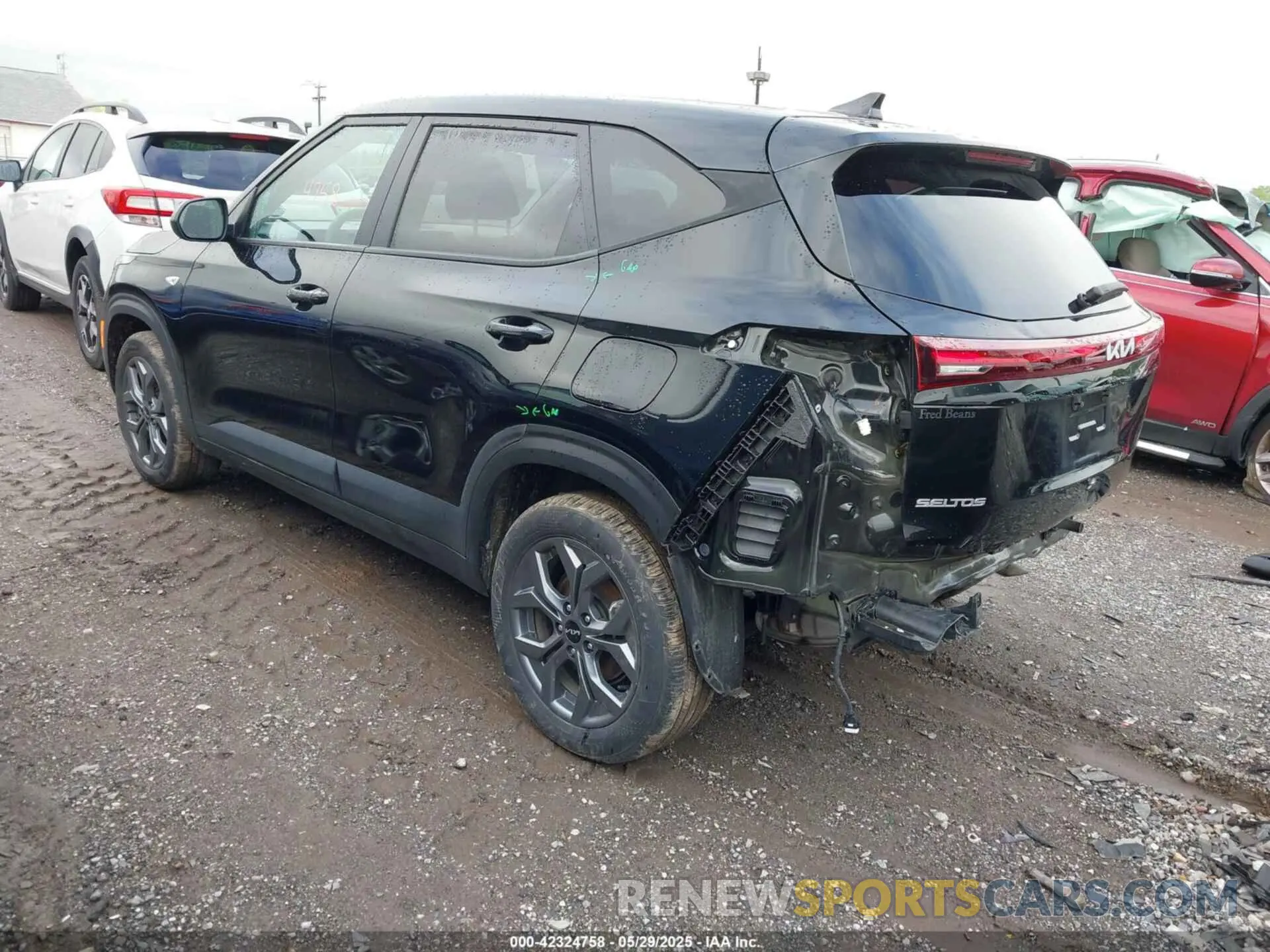 3 Photograph of a damaged car KNDEPCAA5R7667130 KIA SELTOS 2024