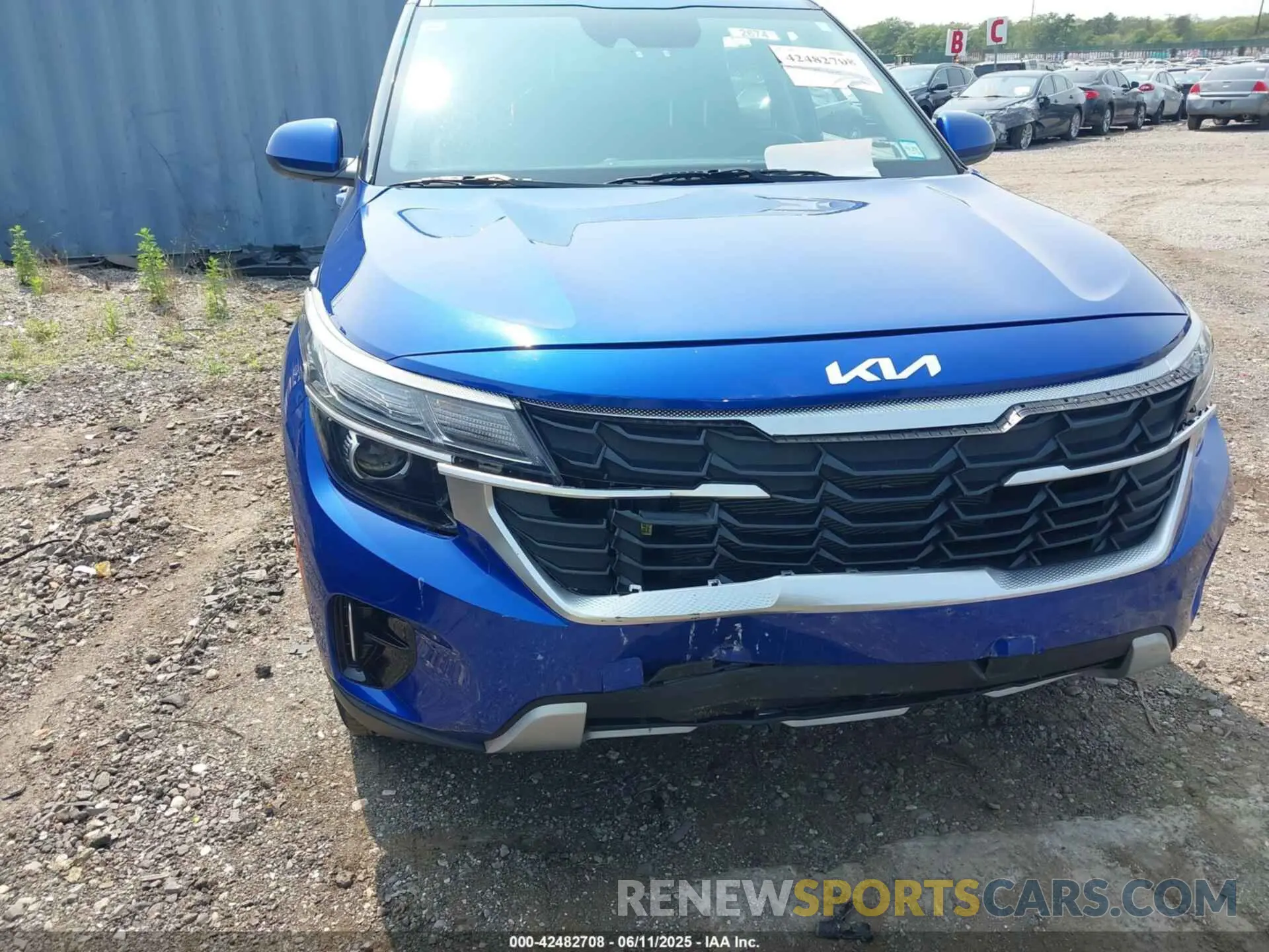 19 Photograph of a damaged car KNDEPCAA6R7524882 KIA SELTOS 2024