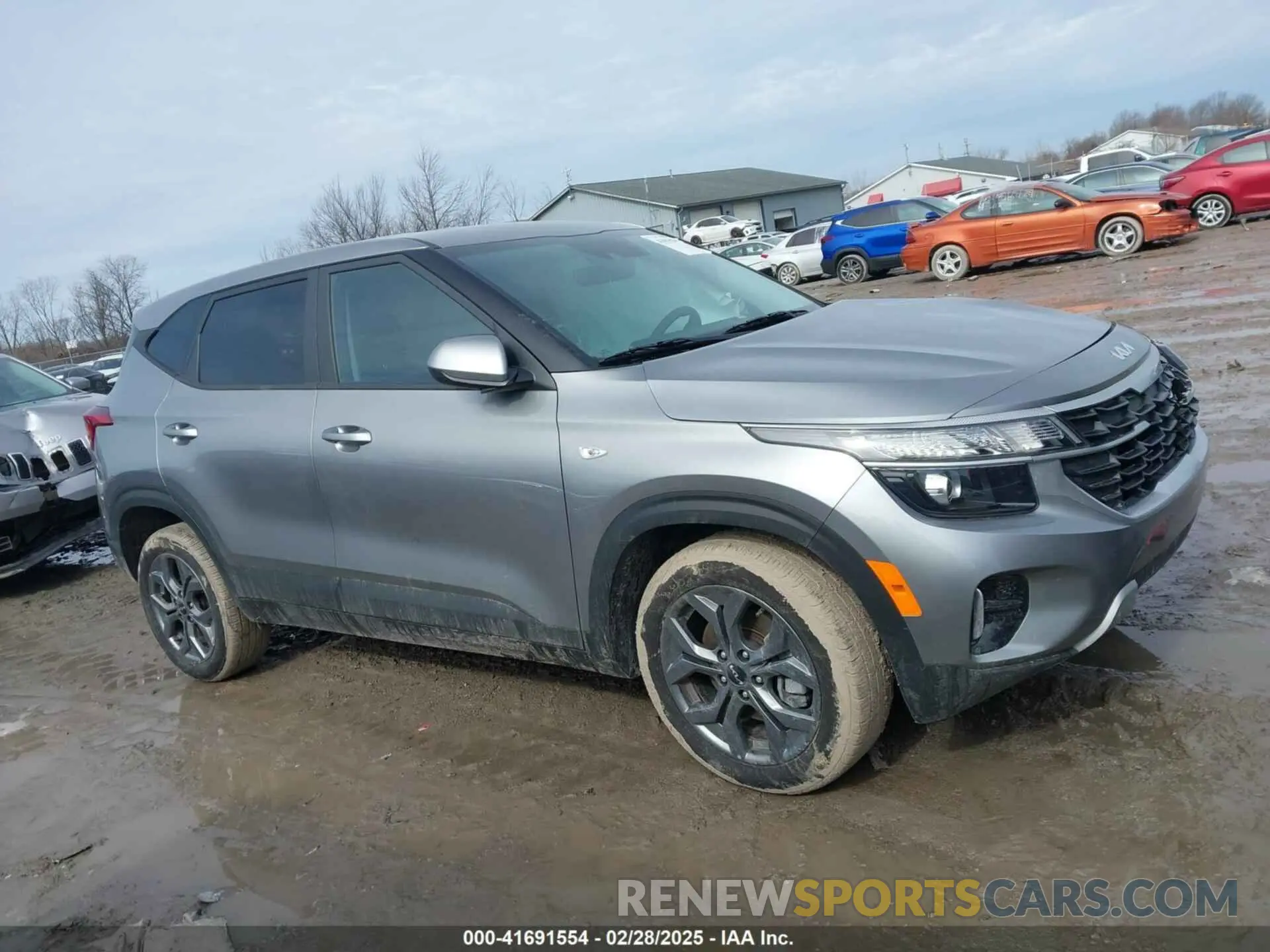 13 Photograph of a damaged car KNDEPCAAXR7567119 KIA SELTOS 2024