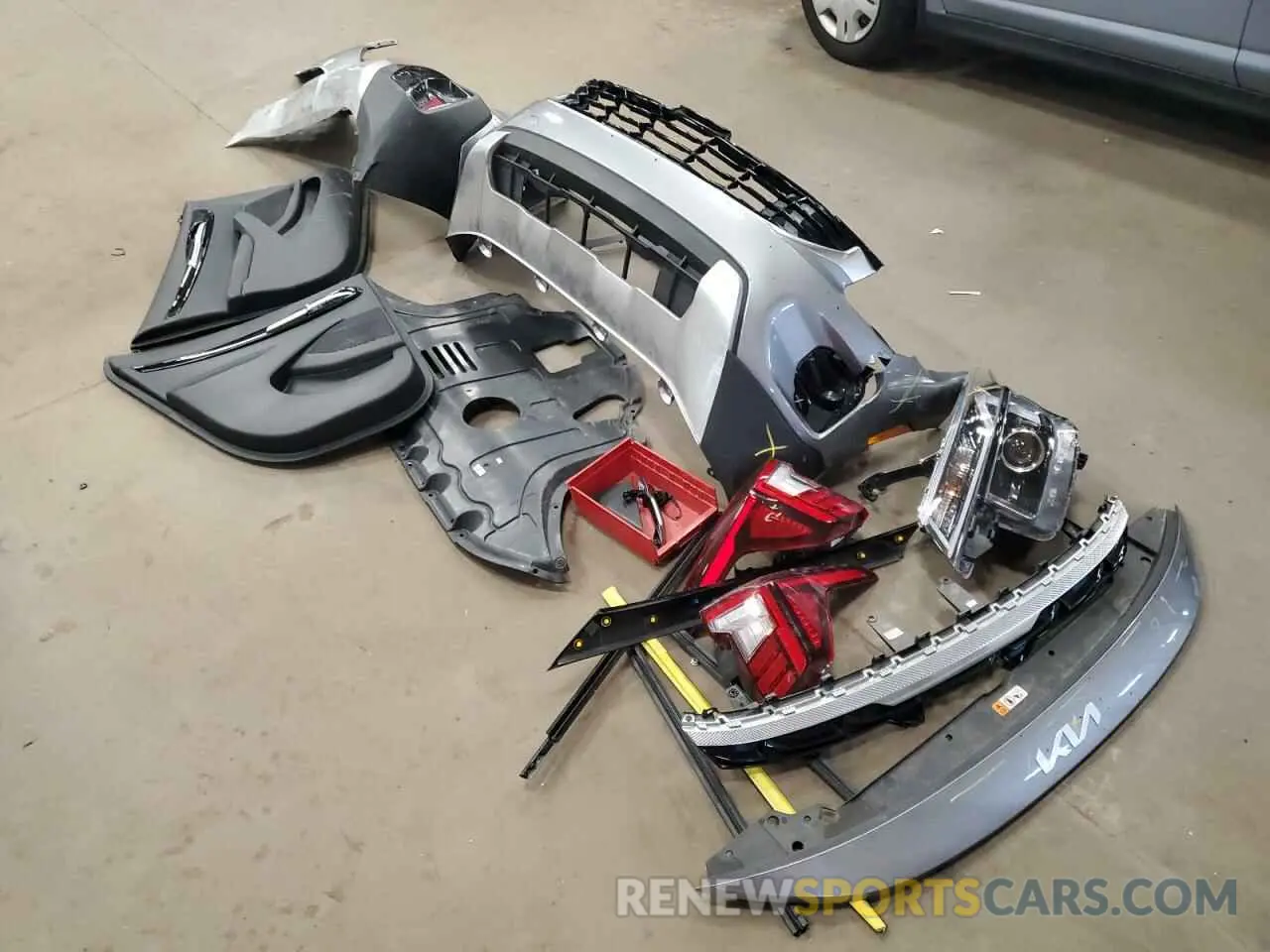 13 Photograph of a damaged car KNDER2AA0R7581163 KIA SELTOS 2024