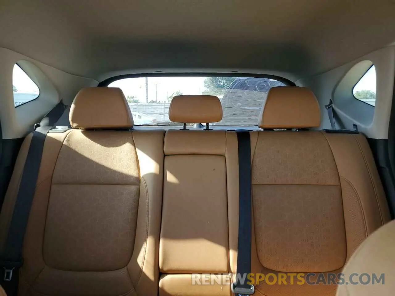 10 Photograph of a damaged car KNDER2AA0R7651034 KIA SELTOS 2024