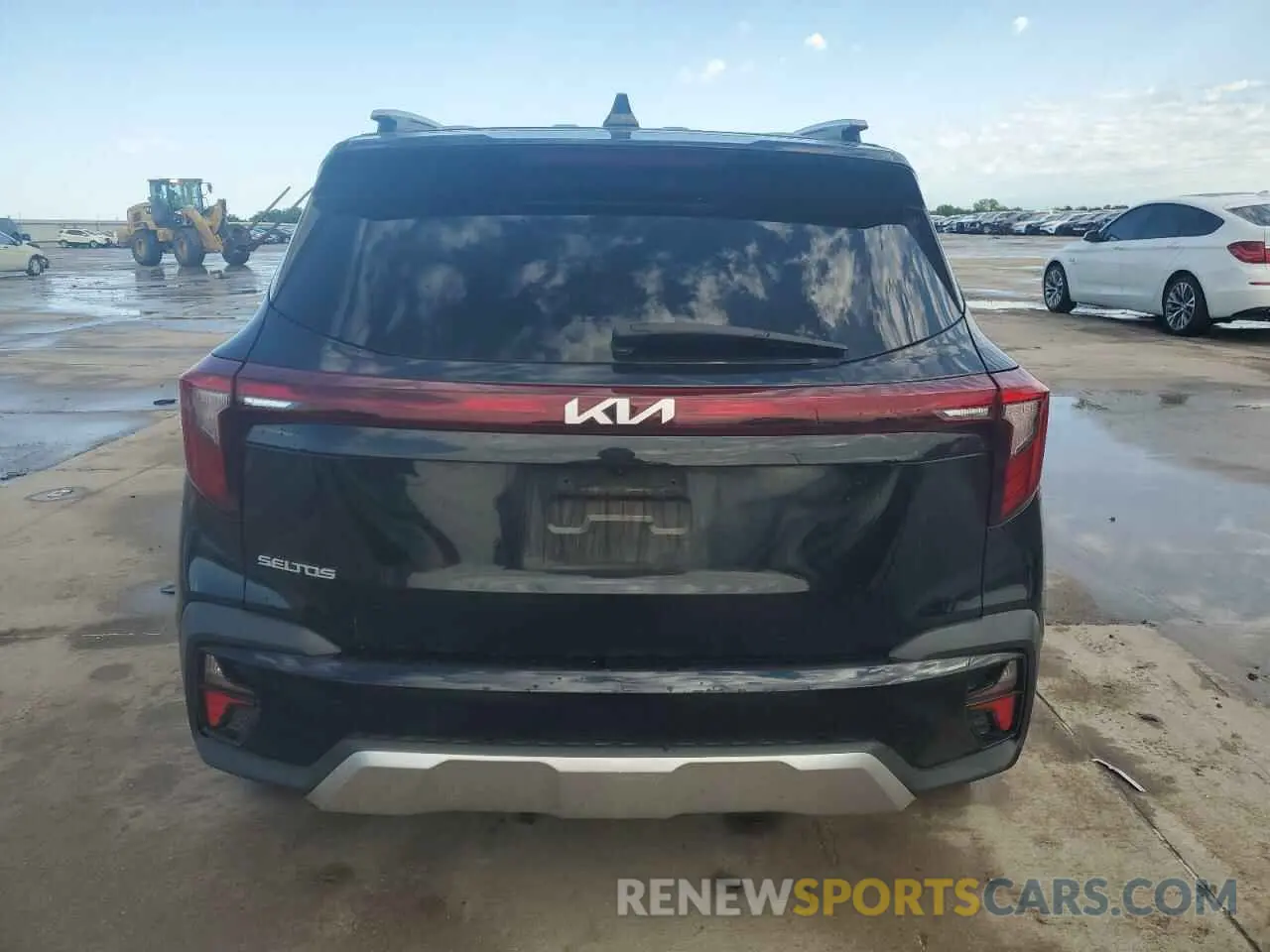 6 Photograph of a damaged car KNDER2AA2R7498687 KIA SELTOS 2024