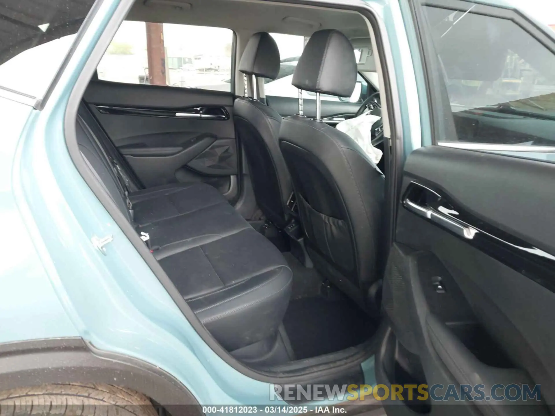 8 Photograph of a damaged car KNDER2AA4R7481051 KIA SELTOS 2024