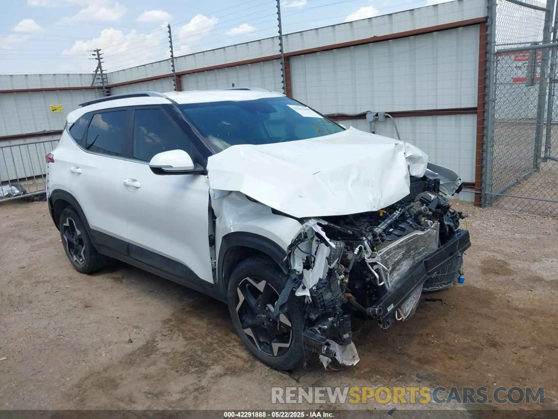 1 Photograph of a damaged car KNDER2AA5R7491006 KIA SELTOS 2024