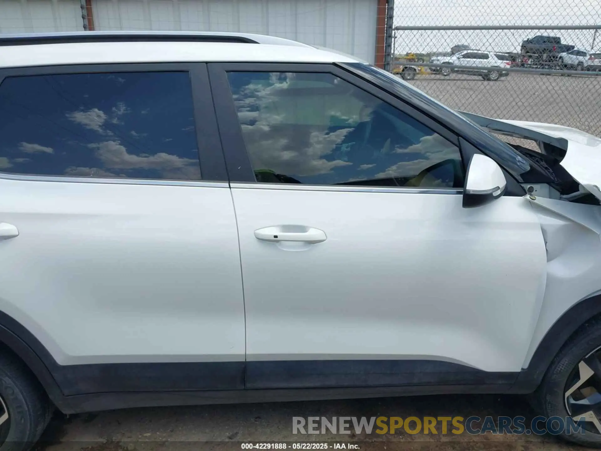 12 Photograph of a damaged car KNDER2AA5R7491006 KIA SELTOS 2024