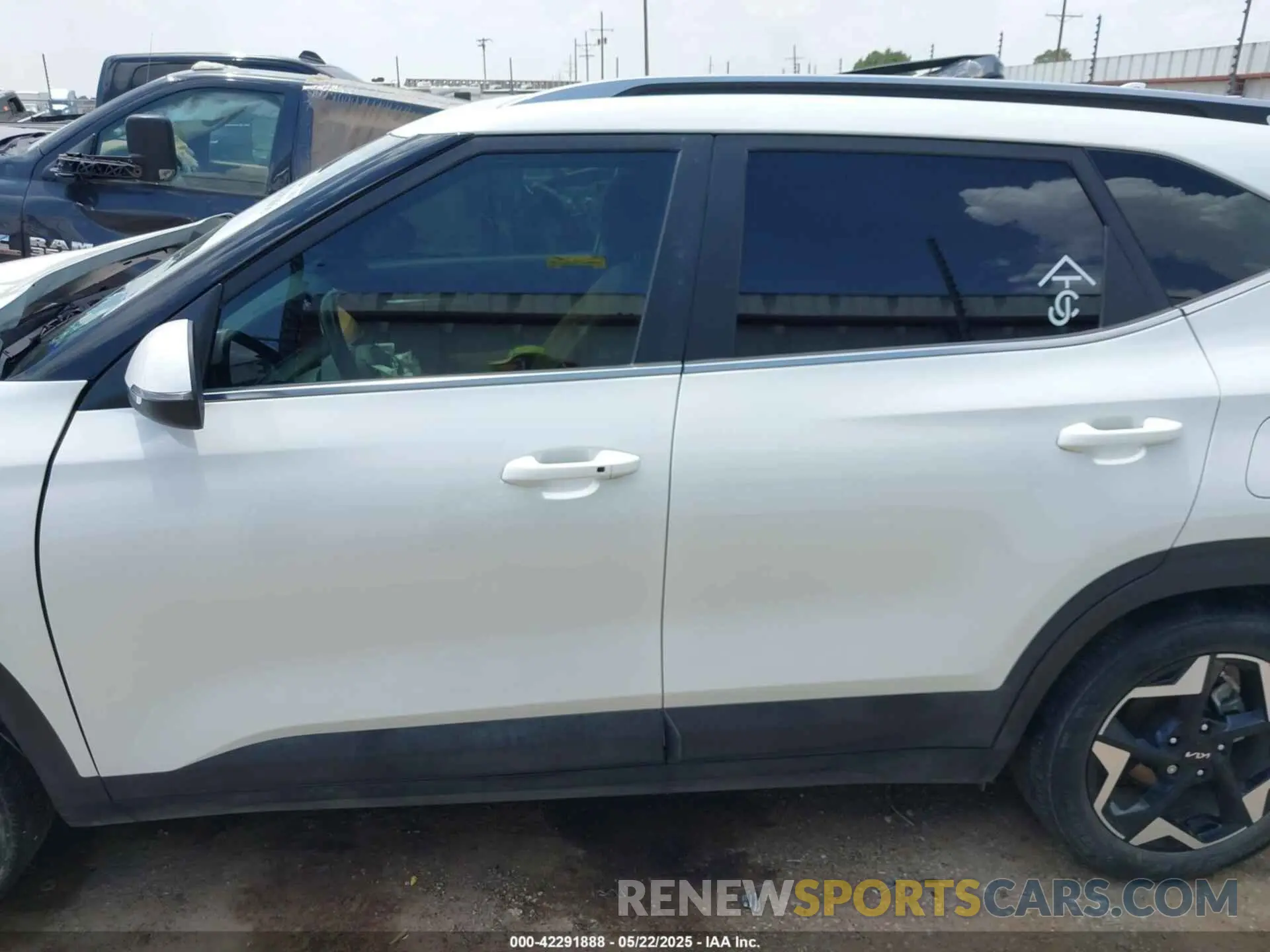 13 Photograph of a damaged car KNDER2AA5R7491006 KIA SELTOS 2024