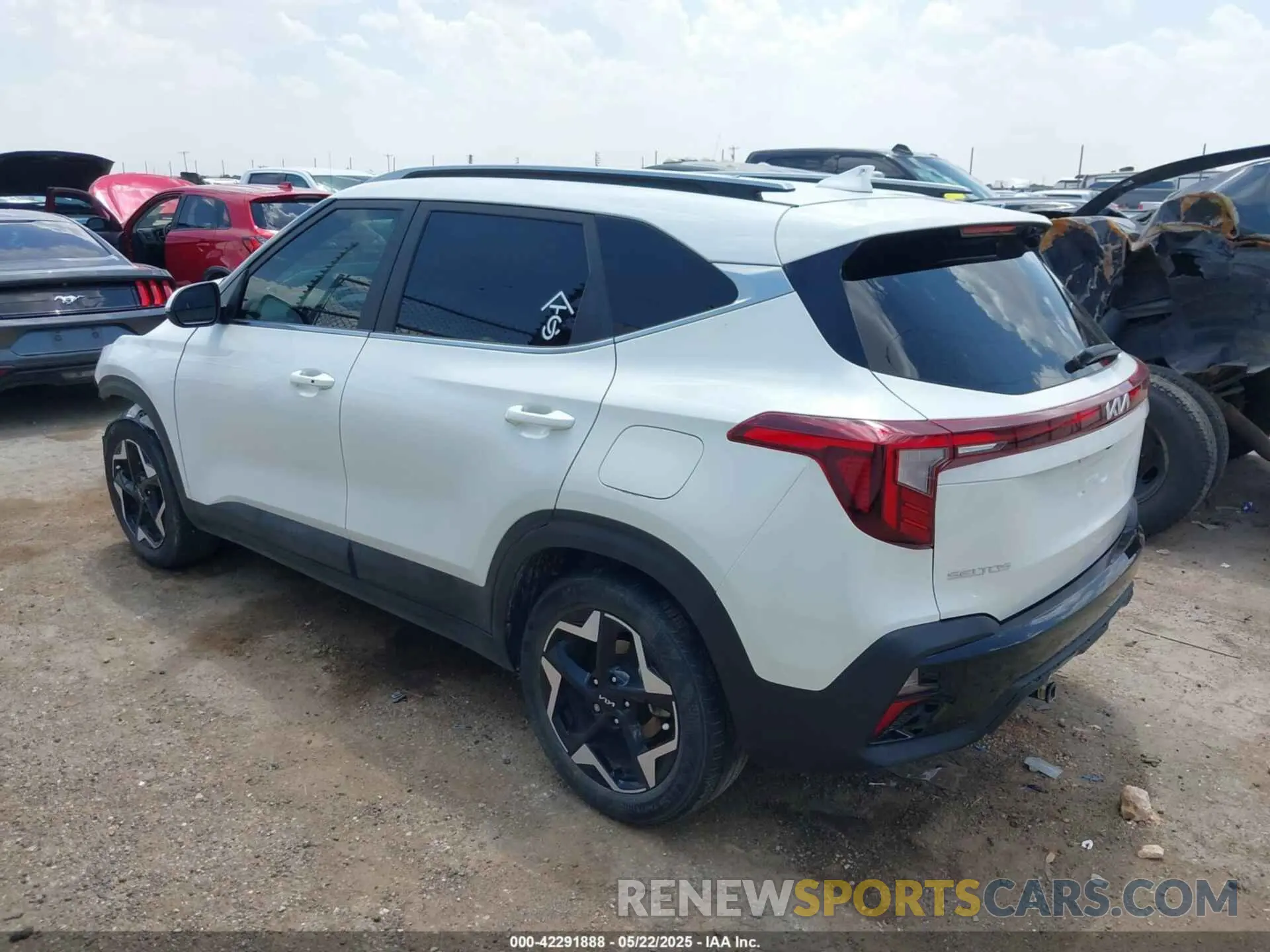 3 Photograph of a damaged car KNDER2AA5R7491006 KIA SELTOS 2024
