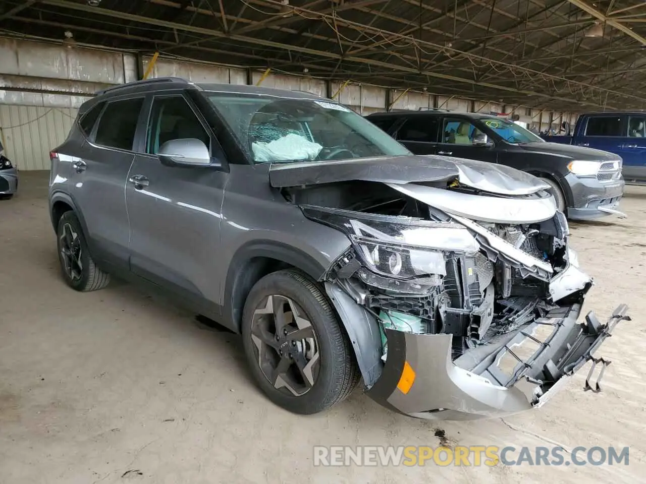 4 Photograph of a damaged car KNDER2AA7R7489547 KIA SELTOS 2024