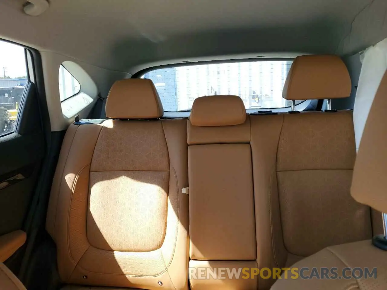 10 Photograph of a damaged car KNDER2AA7R7494067 KIA SELTOS 2024