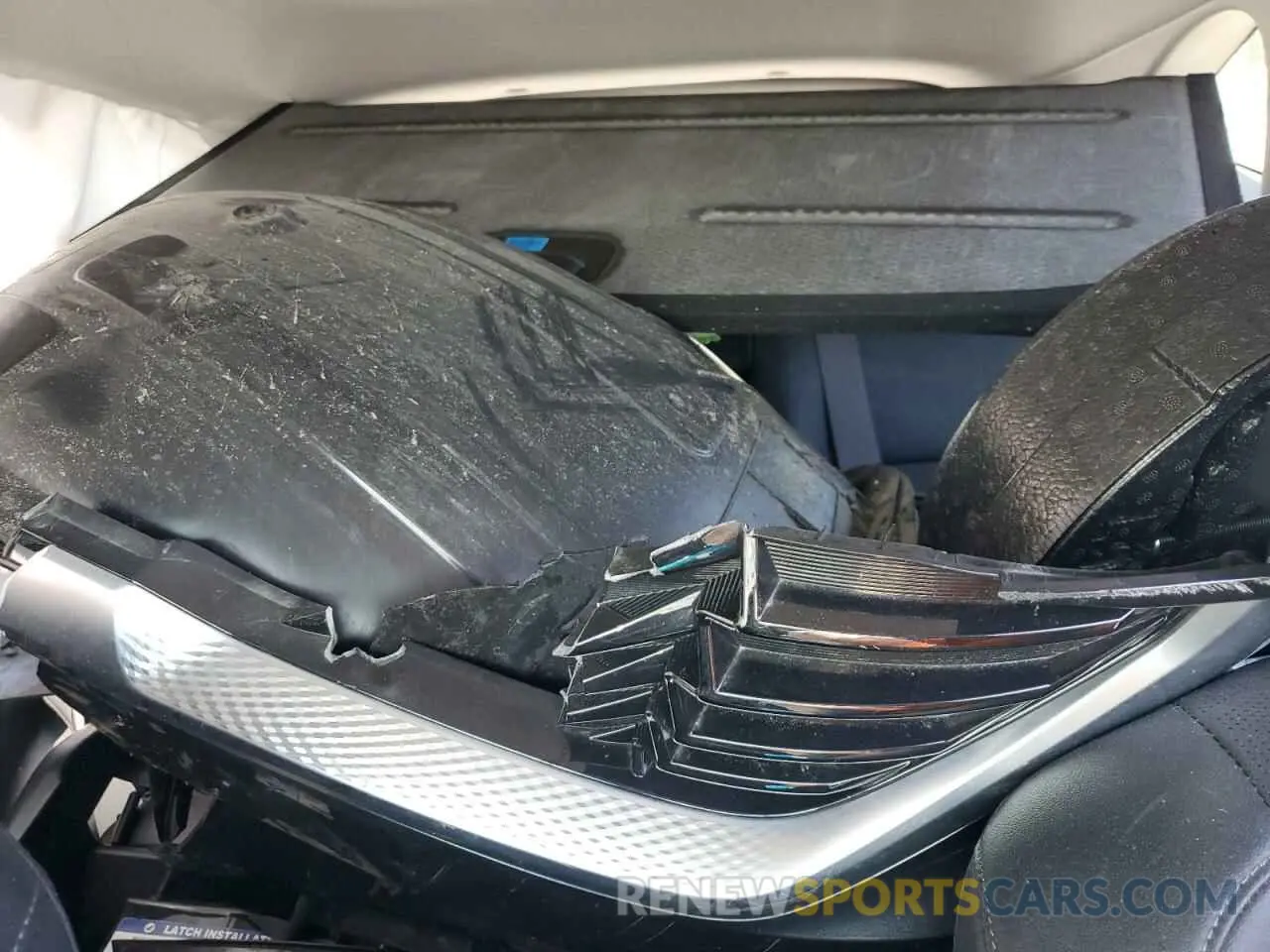 10 Photograph of a damaged car KNDER2AA7R7588935 KIA SELTOS 2024